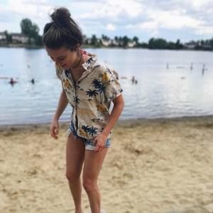 Meet your Posher, Victoria